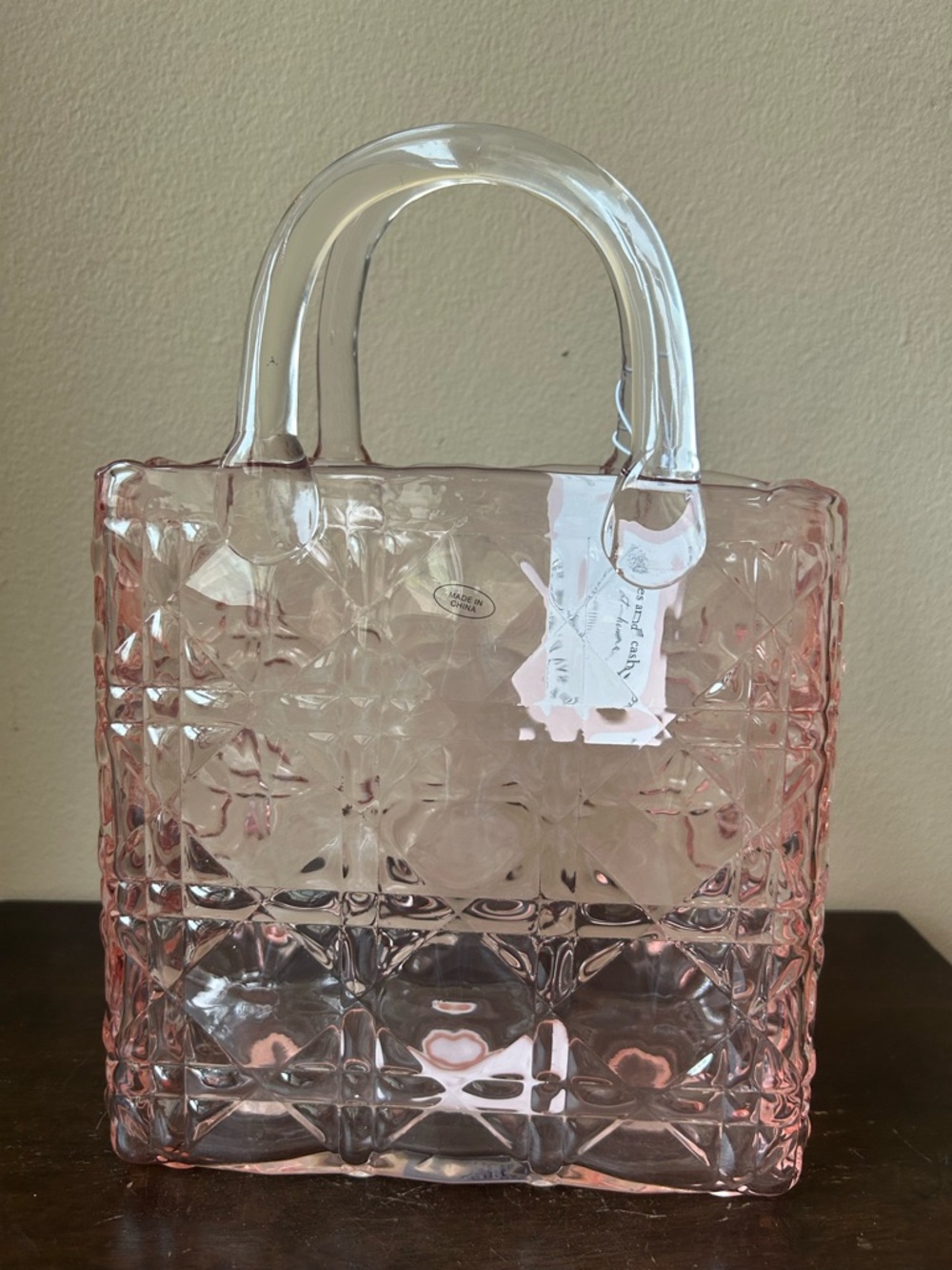 Cupcakes & Cashmere Glass Vase Pink Lady Handbag Quilted Design New - Picture 1 of 4
